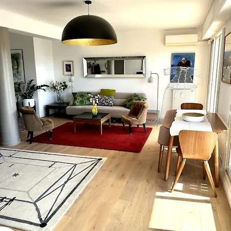 Mirabeau - De Luxe De 100m2 Avec Terrasse Apartmán *
